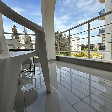 Long Beach Apartment Улцинь Экстерьер фото